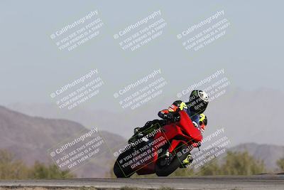 media/Dec-01-2025-Moto Forza (Mon) [[2daa91e15f]]/2-Intermediate Group/Session 2 Turn 9 Entry/